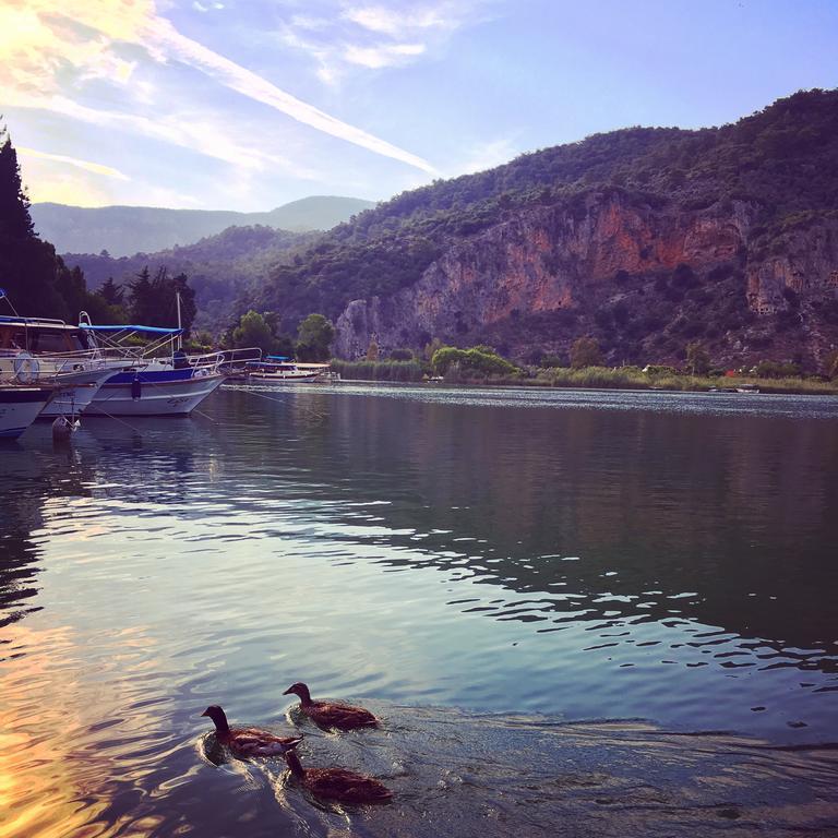 Holiday Hotel Dalyan Esterno foto