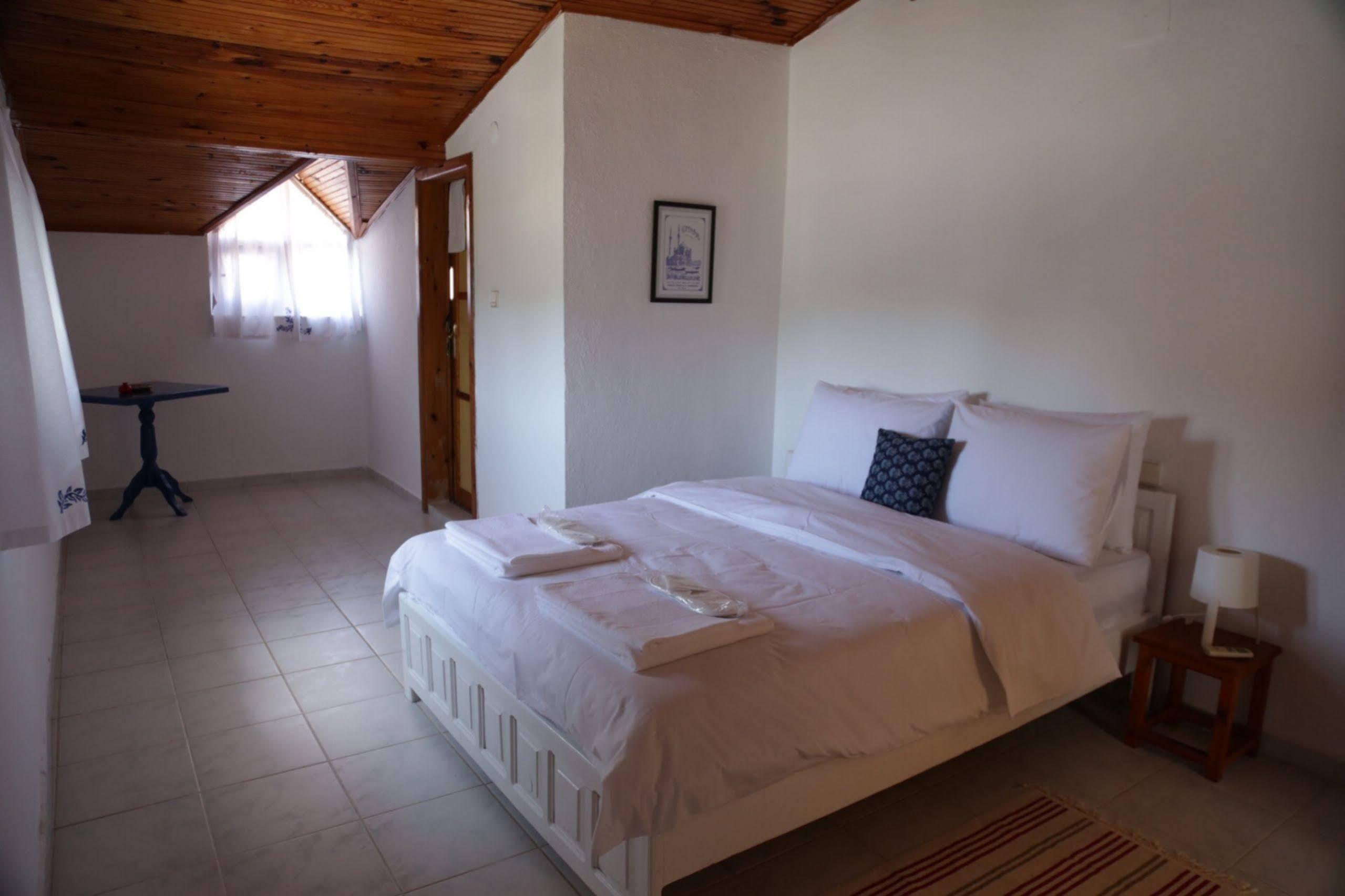 Holiday Hotel Dalyan Esterno foto