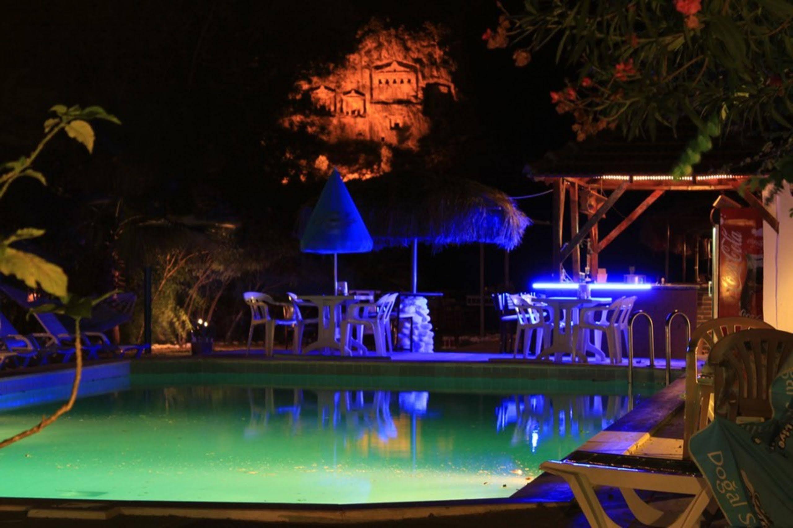 Holiday Hotel Dalyan Esterno foto