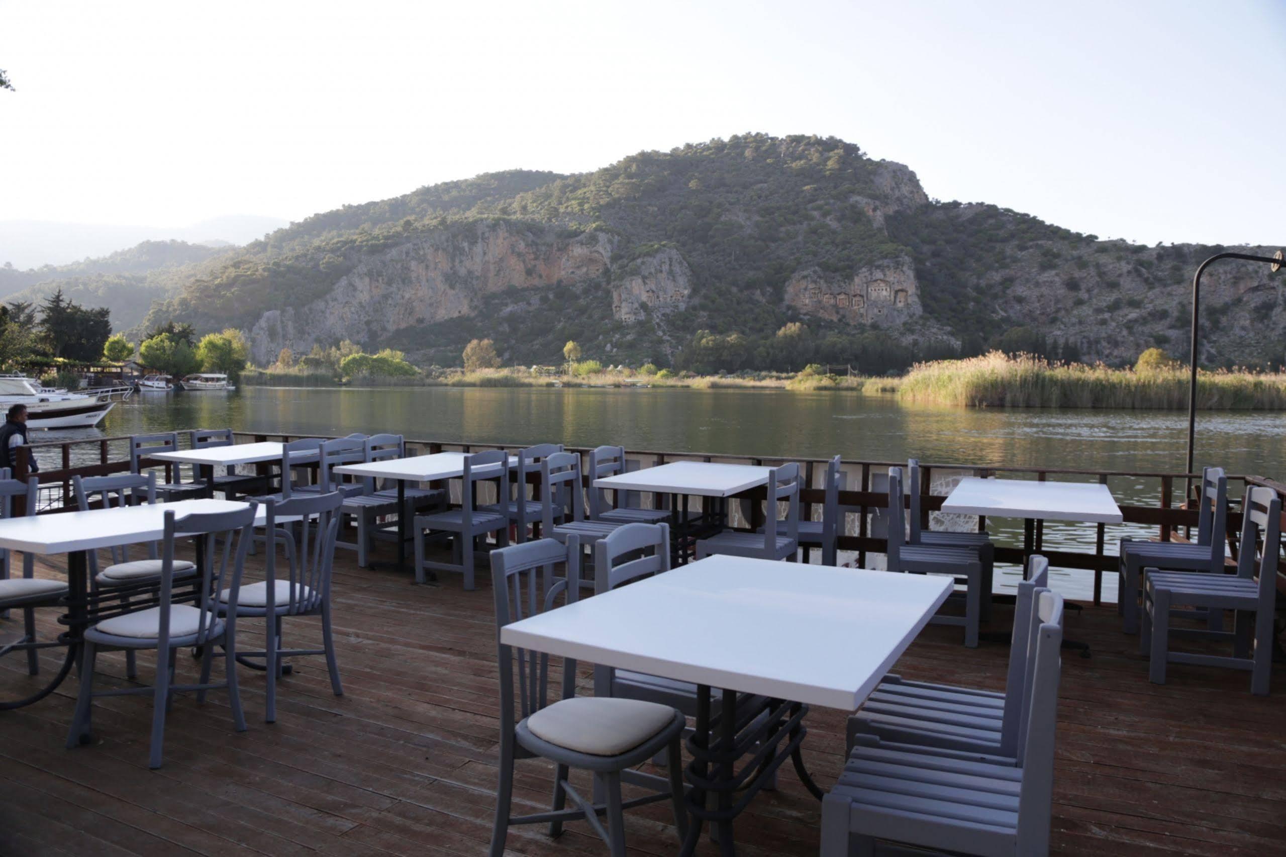 Holiday Hotel Dalyan Esterno foto